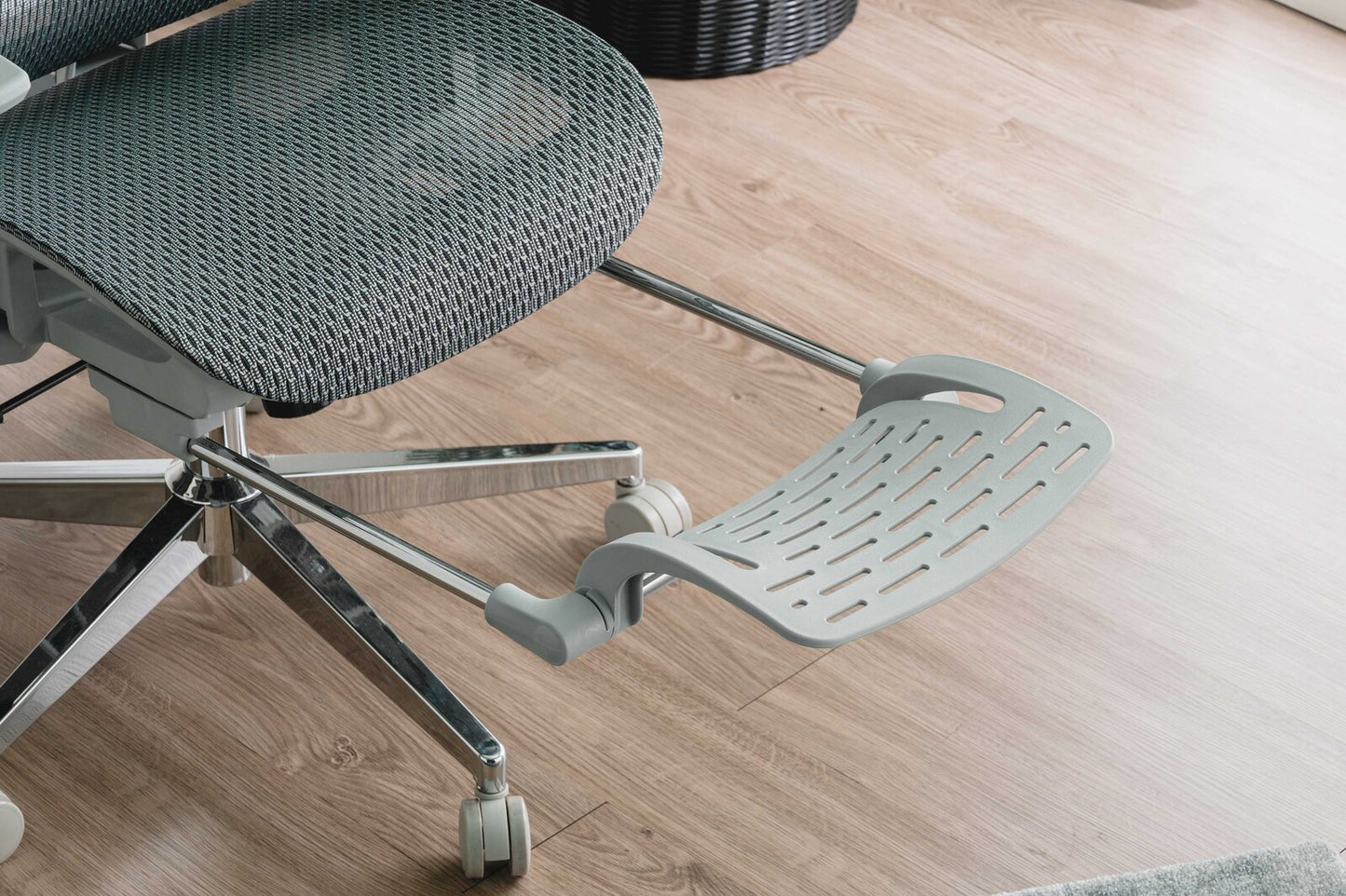 姿勢が整うメッシュチェア