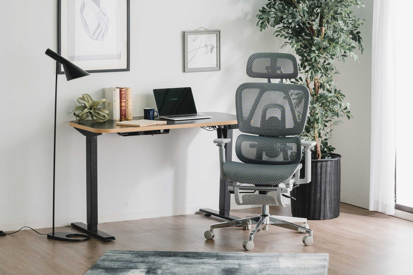 姿勢が整うメッシュチェア