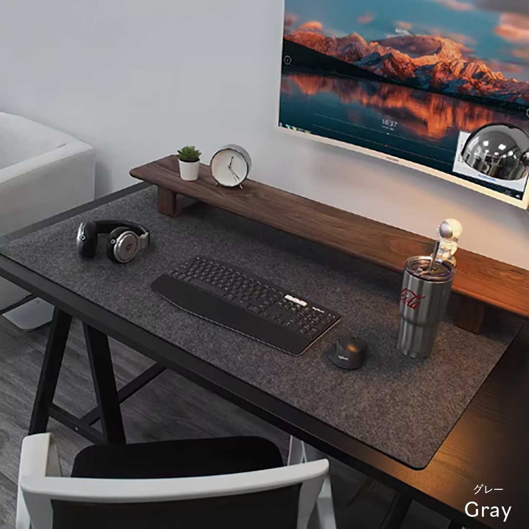 コンサルタントに流行　デスクマット