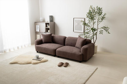 部屋を広く高級感のある姿に変える2人掛けソファ