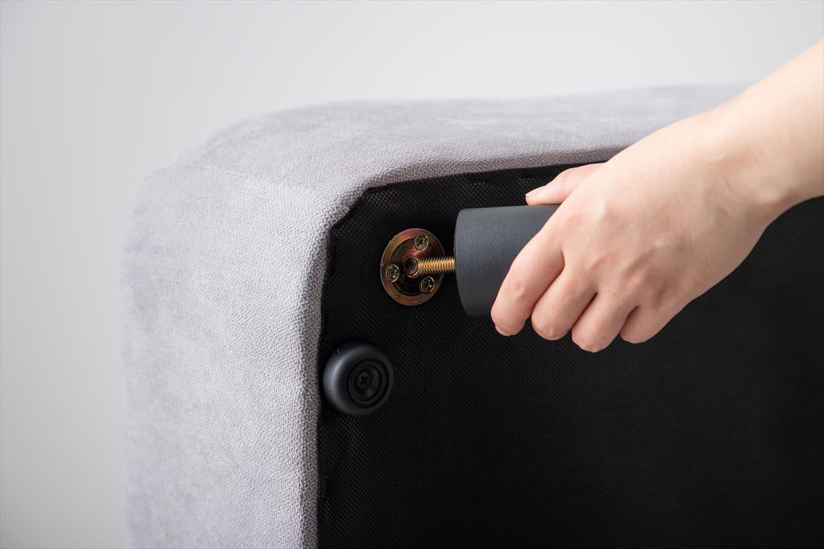 部屋を広く高級感のある姿に変える2人掛けソファ