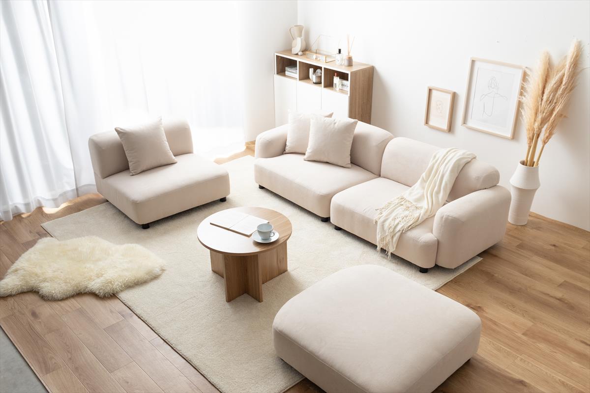 部屋を広く高級感のある姿に変える2人掛けソファ