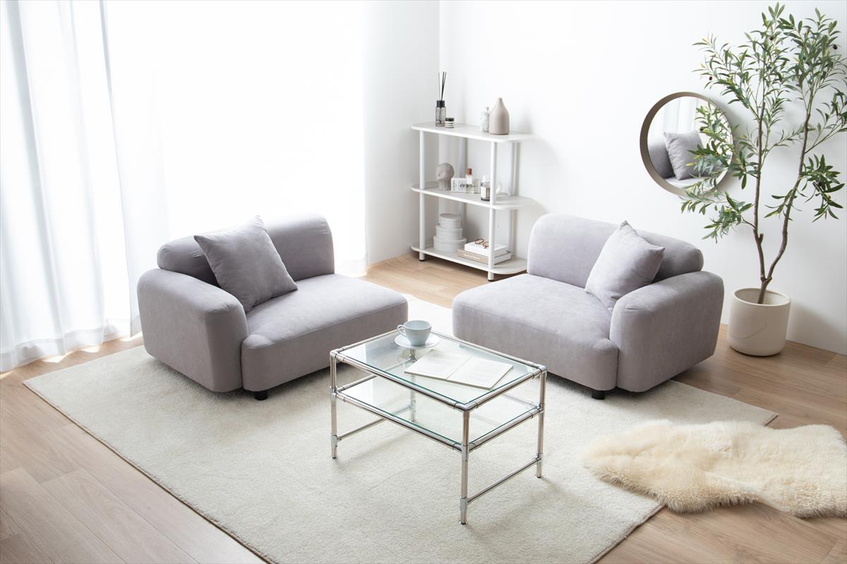 部屋を広く高級感のある姿に変える2人掛けソファ