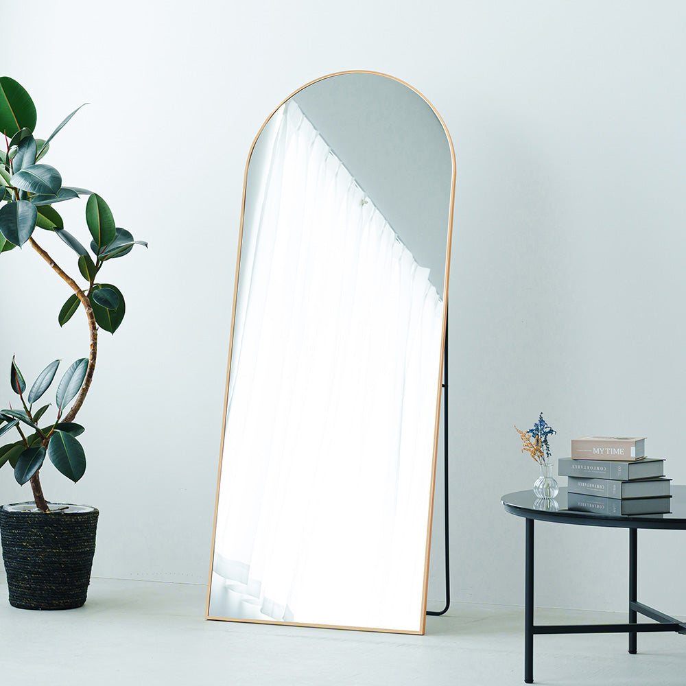 光を連れるスタンドミラー